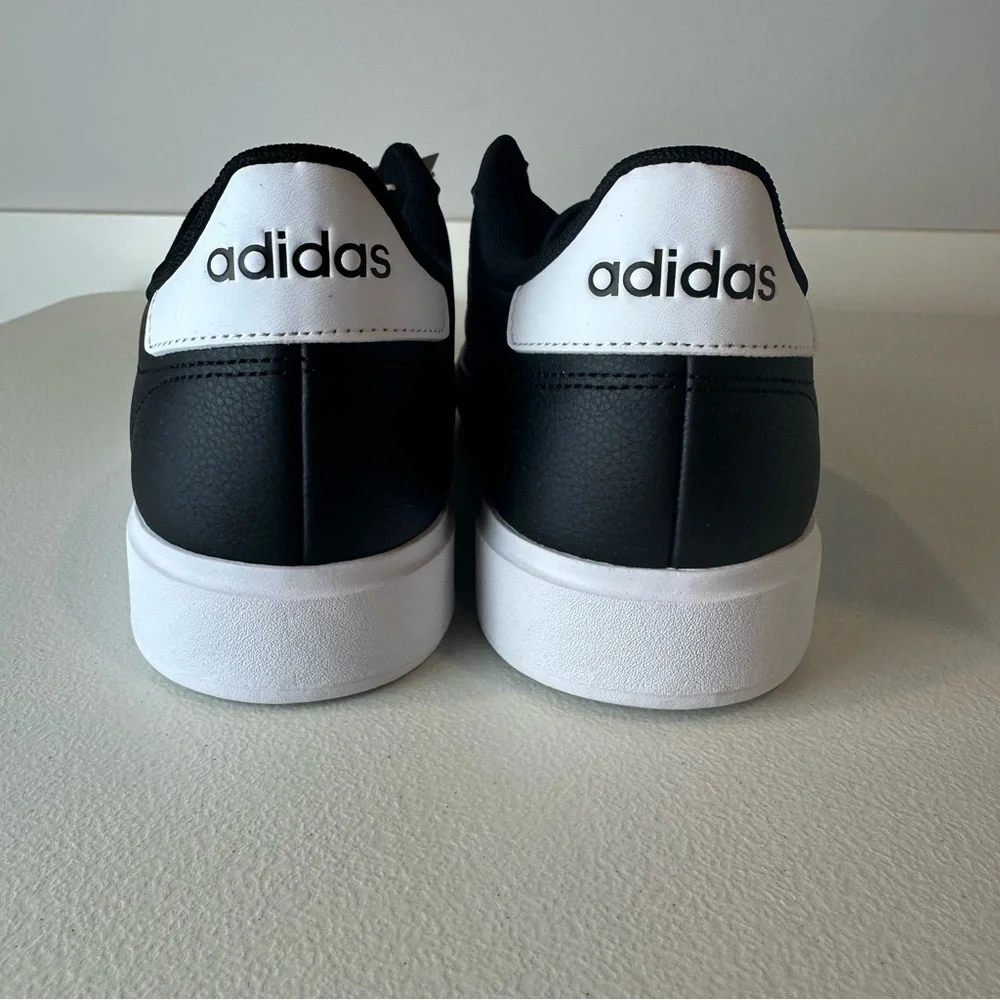NEW Adidas Men’s Black White Grand Court 2.0 Comfy Classic Sneakers Size 11